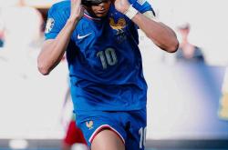 包含贝林厄姆手感滚烫，带领皇家马德里小胜巴黎圣日耳曼，赛后一句话霸气侧漏的词条